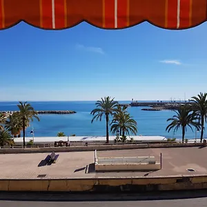 Menton, 2 Pièces Face à La Mer, 2 Minutes à Pied Du Centre-ville. Appartamento Mentone