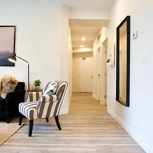 Gorgeous Modern 2bd Heart Of Wpg Coffee Location Holiday home Winnipeg