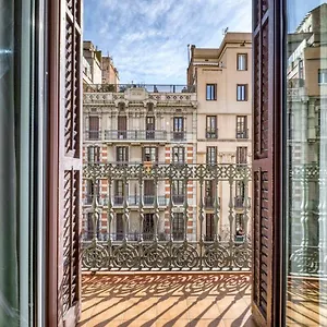 Perfectly Located 4Bed 4Bath Apartment In Eixample Appartamento Barcellona
