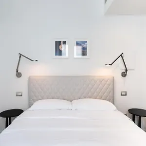 https://domes-majesty-modern-design-central-location.it-lombardy.com