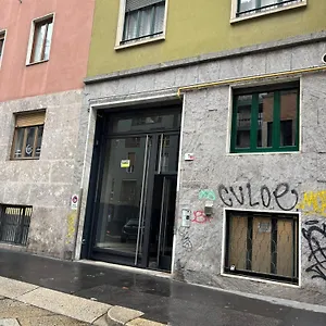 https://apt-darsena-charming.it-lombardy.com